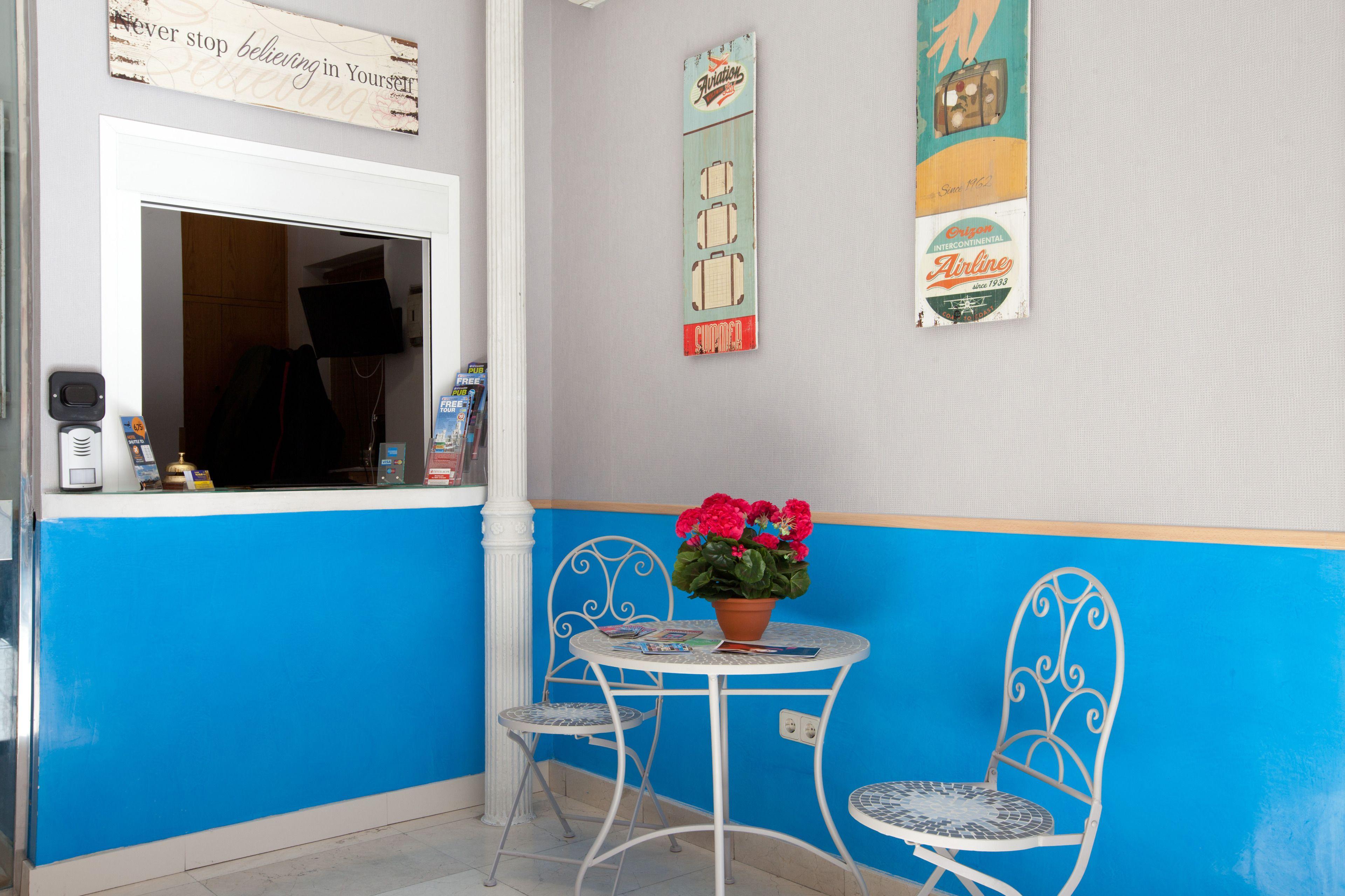 Hostal Montaloya — Foto’s 1